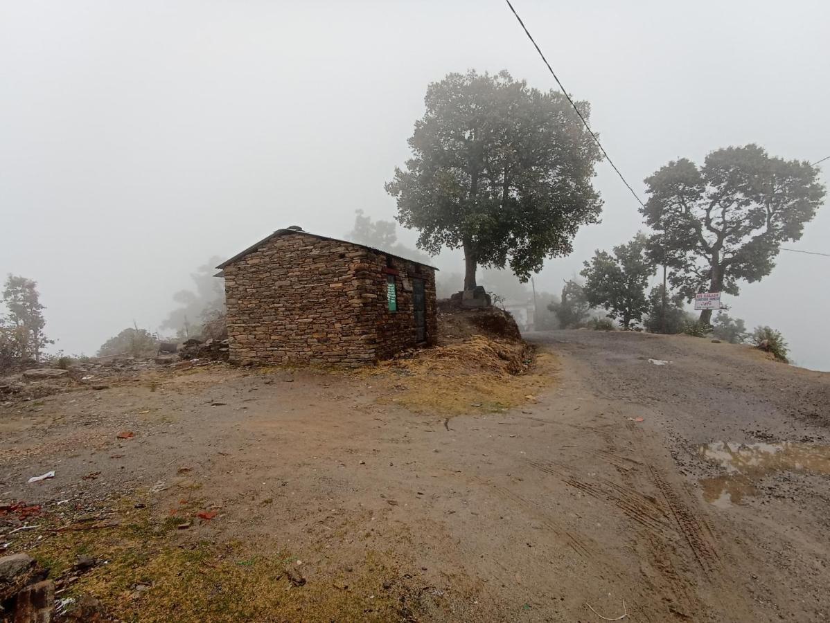 Nature Valley Homestay Shaukiyathal Panuanaula Bagian luar foto